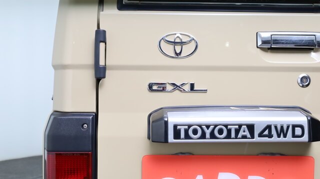 Used 2021 TOYOTA LANDCRUISER GXL TROOPCARRIER For Sale